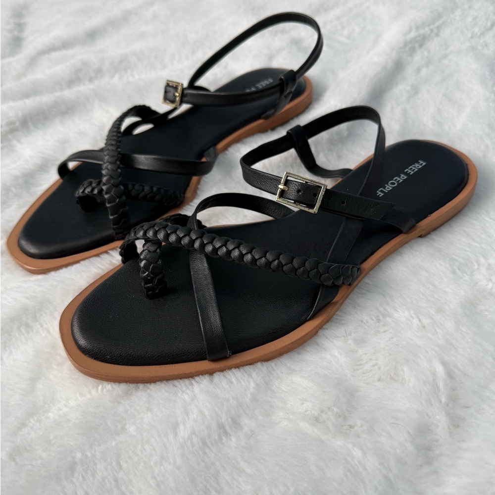Free People Genuine Leather sandals size 7